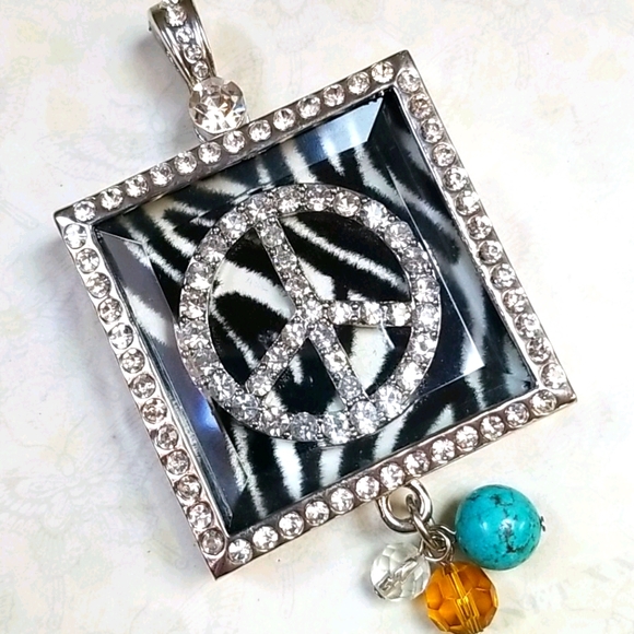 Hand Crafted Vintage Shadowbox Rhinestone Peace Sign Pendant - Picture 8 of 15